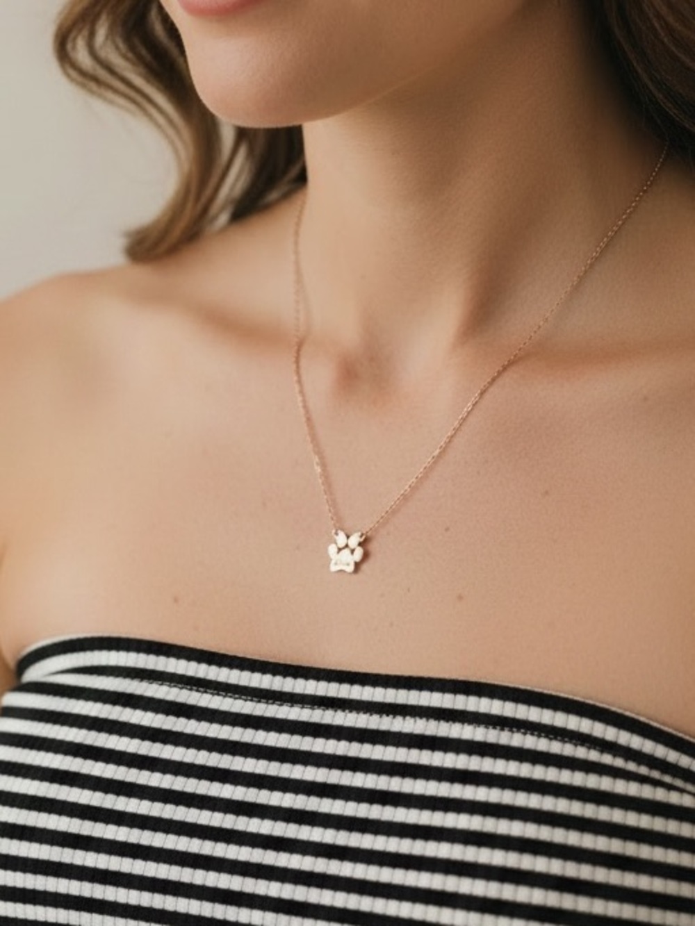 🫶🏼 Rose gold Paw-print Pendant Necklace ~ Barbie